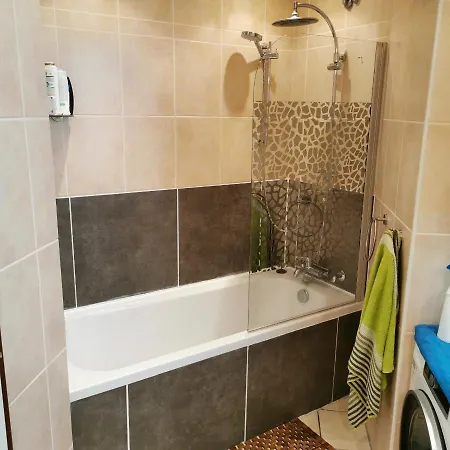 Kleines Gaestezimmer